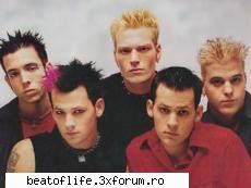 informatii...despre formatii rock... - GOOD CHARLOTTE Good Charlotte's frontmen - Madness Intenss